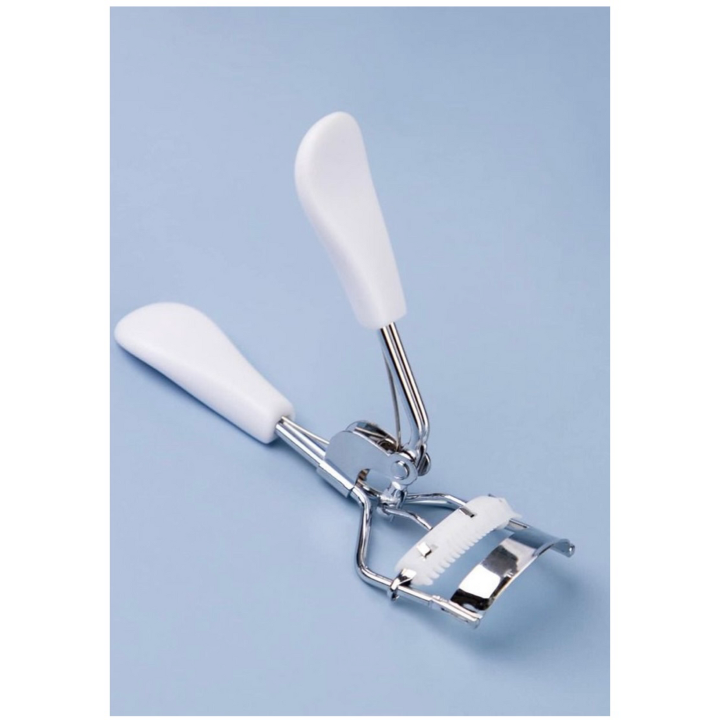 Eyelash curler
