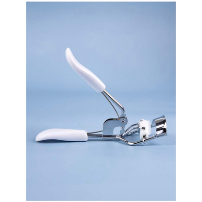 Eyelash curler